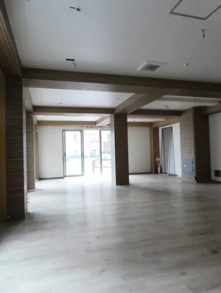 矢口渡のスケルトン物件の内装