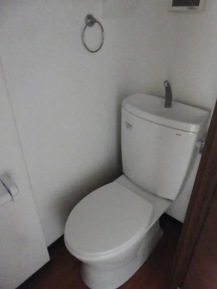 矢口渡のスケルトン店舗物件の内装