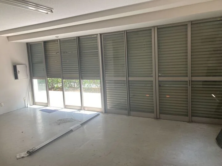 貸店舗(事務所仕様)の内装