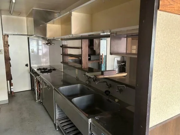 青物横丁の居抜き店舗の厨房
