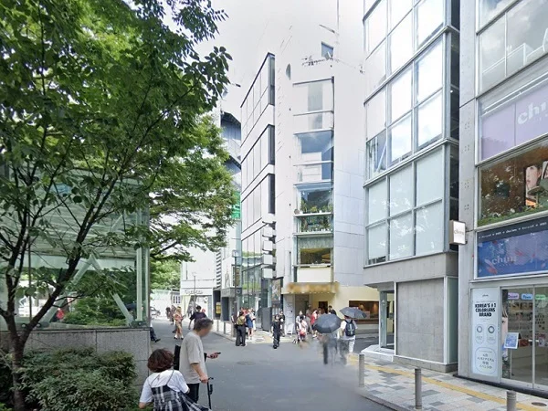 原宿の居抜き店舗の外観