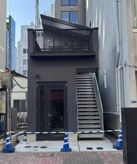 馬喰町のスケルトン店舗物件の外観