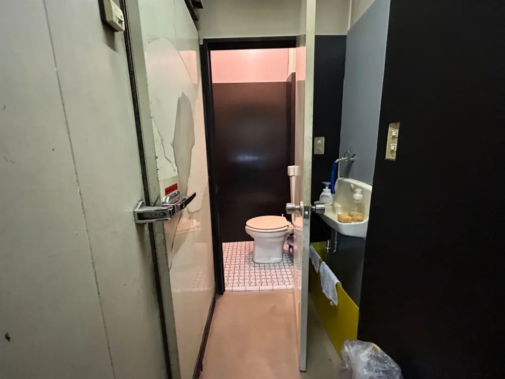 新所沢の物販居抜きのトイレ