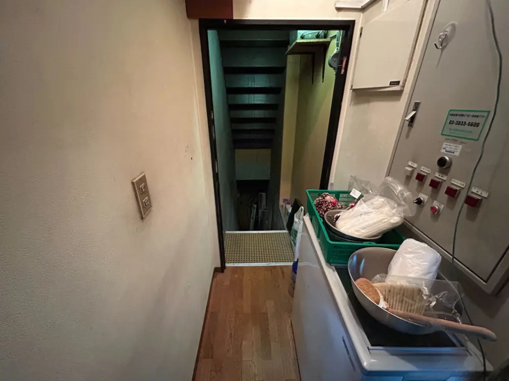 新所沢の物販居抜きの内装