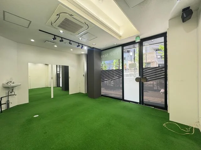 貸店舗(事務所仕様)の内装