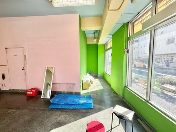 上板橋の事務所仕様店舗物件の内装