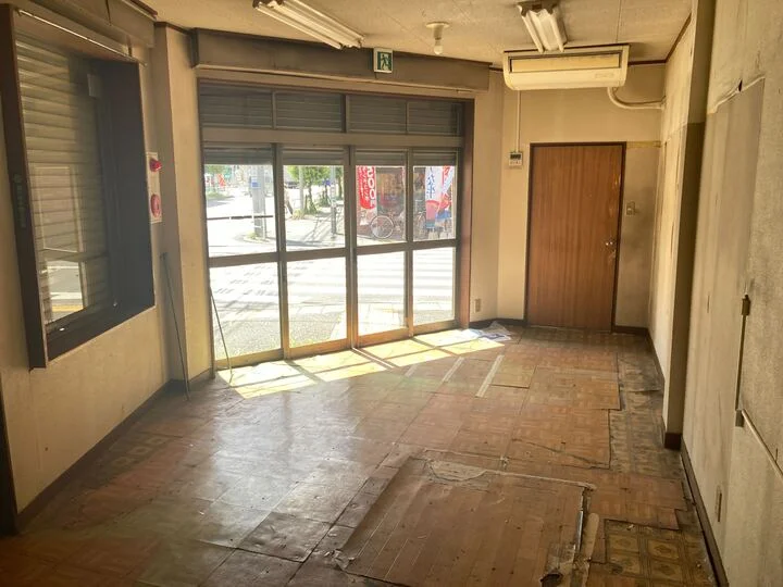 国分寺の事務所仕様店舗物件の内装