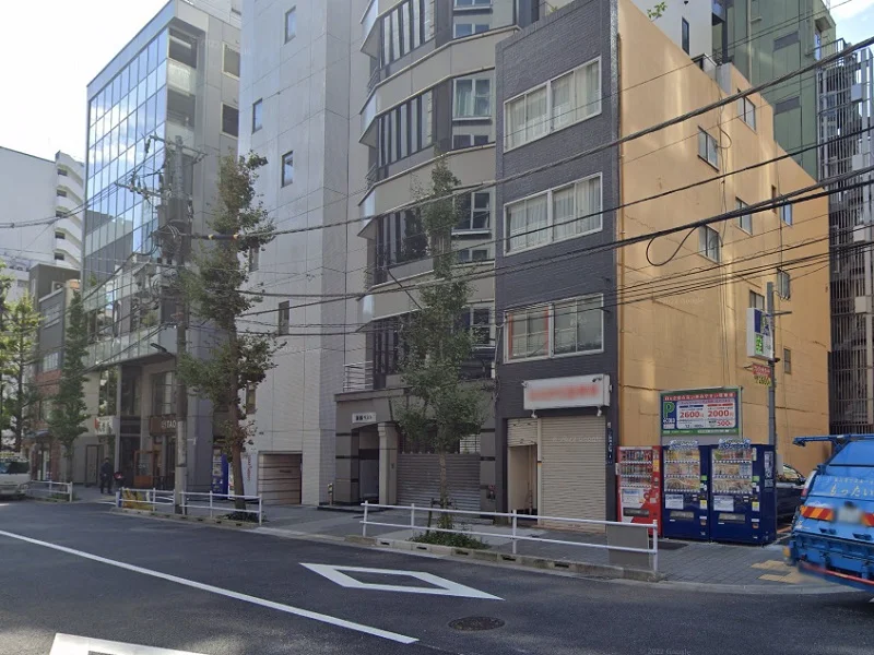 貸店舗(スケルトン)の外観