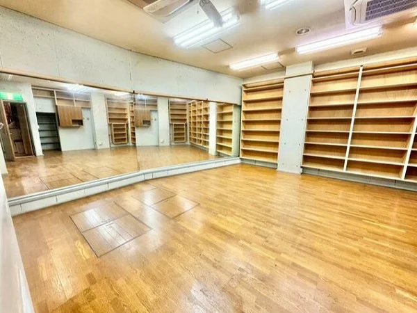 貸店舗(事務所仕様)の内装