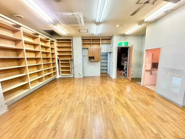 貸店舗(事務所仕様)の内装