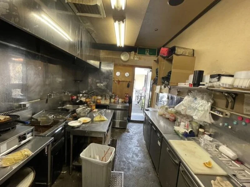 川崎の居抜き店舗の内装