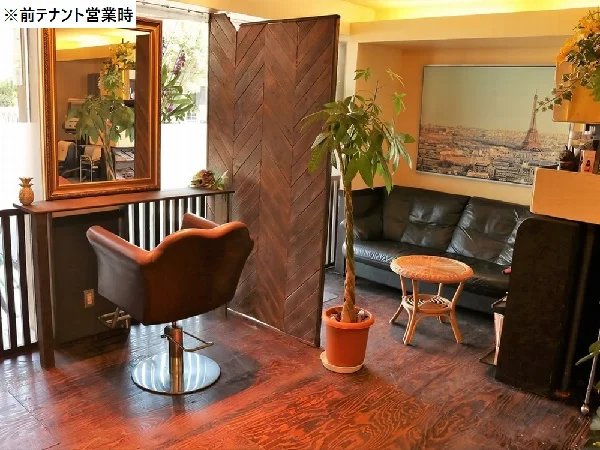 市川真間の居抜き店舗の内装