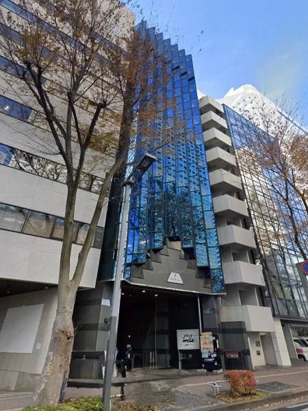 都庁前の居抜き店舗の外観