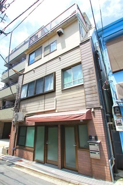 貸店舗(事務所仕様)の外観