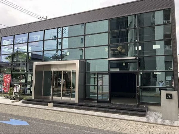 篠崎のスケルトン店舗物件の外観