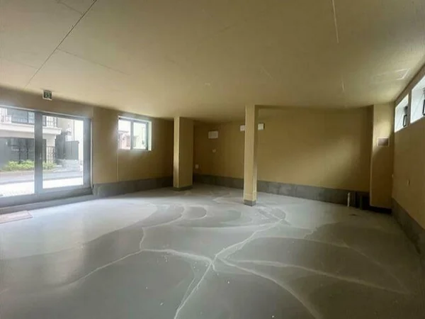 代々木のスケルトン物件の内装