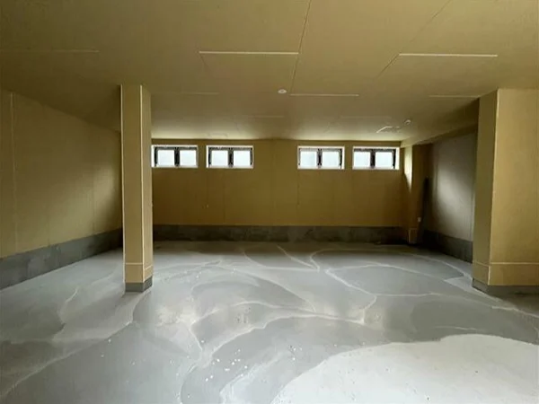 代々木のスケルトン物件の内装