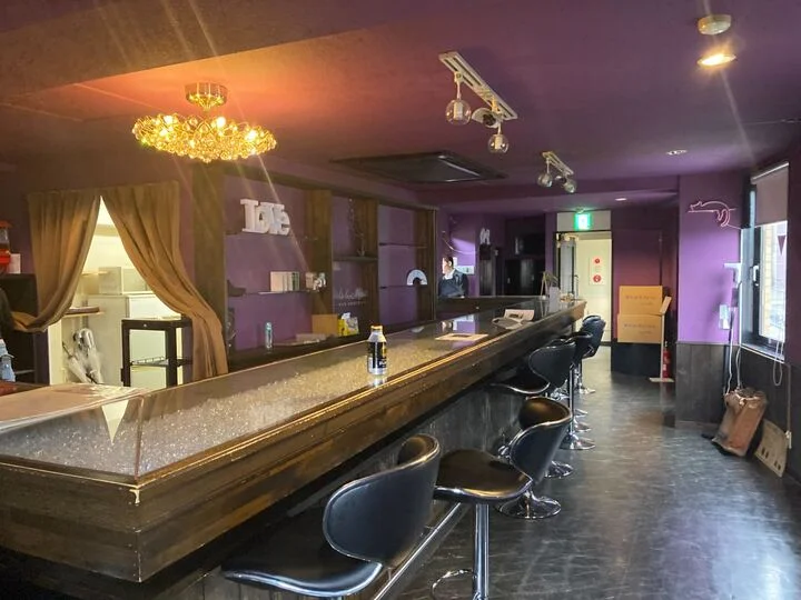 豊田のガールズバー居抜きの内装