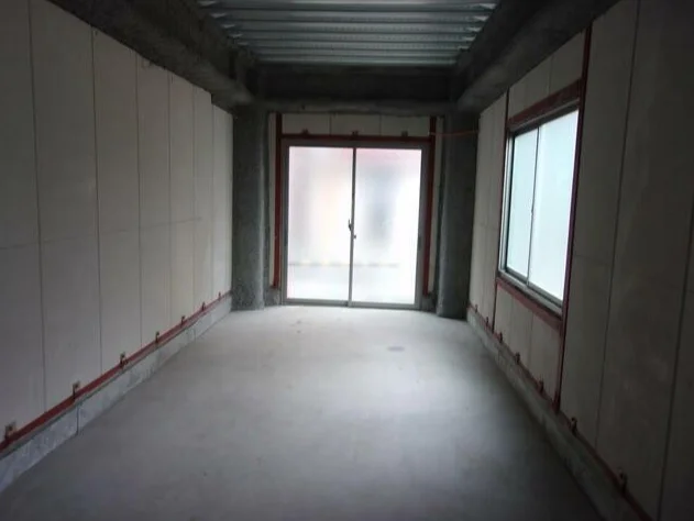 武蔵関のスケルトン物件の内装