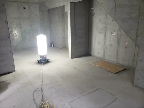 自由が丘のスケルトン物件の内装