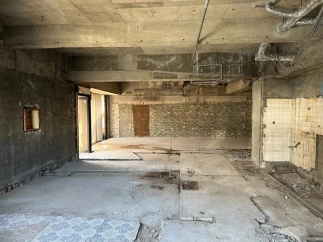 立川のスケルトン物件の内装