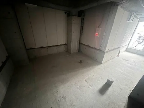 貸店舗(スケルトン)の内装