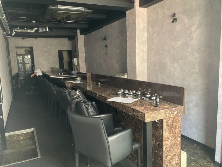 小岩の居抜き店舗の内装