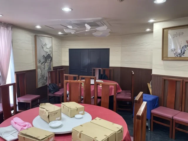 中華料理の居抜き物件の内装