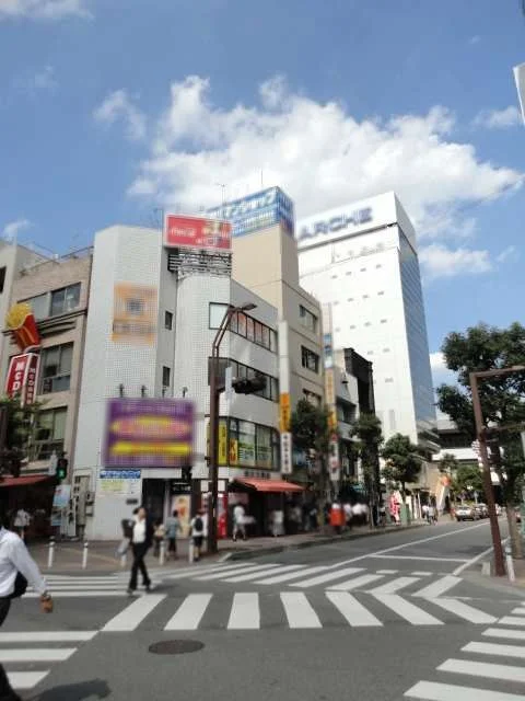 貸店舗(スケルトン)の外観