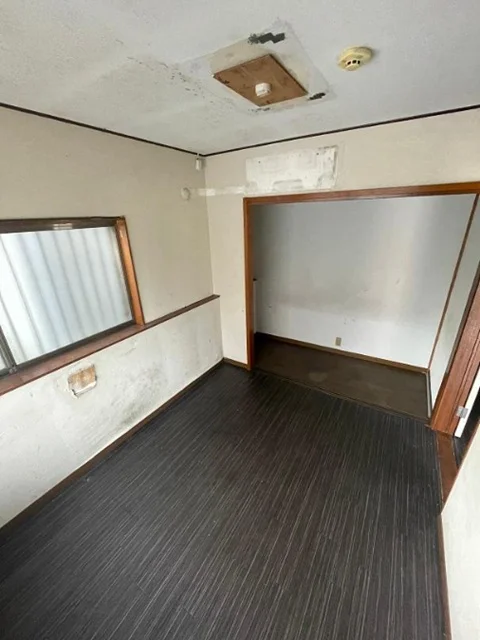 石川町の事務所仕様物件の内装