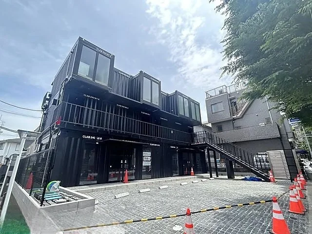 宮崎台のスケルトン店舗物件の外観