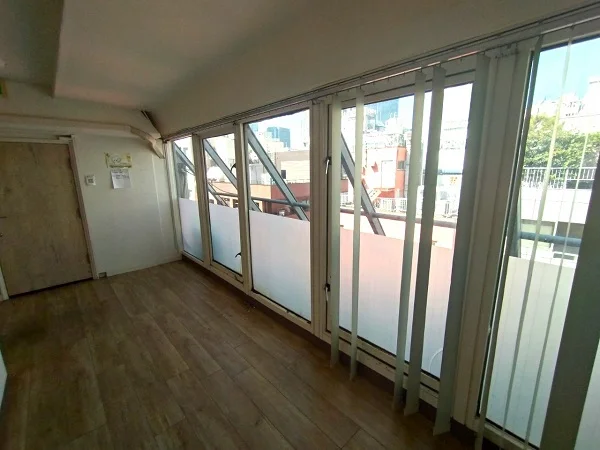 貸店舗(事務所仕様)の内装