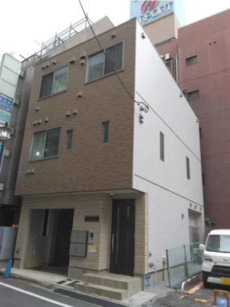 貸店舗(スケルトン)の外観