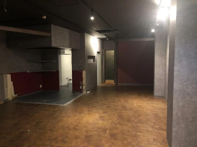 貸店舗(事務所仕様)の内装