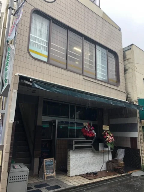 貸店舗(事務所仕様)の外観