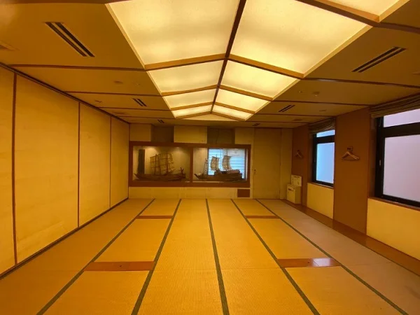 穴守稲荷の和食居抜きの内装