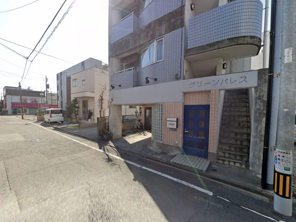 淵野辺のスケルトン店舗物件の外観