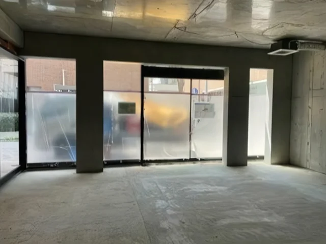 貸店舗(スケルトン)の内装