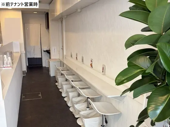 下北沢の定食屋居抜きの内装