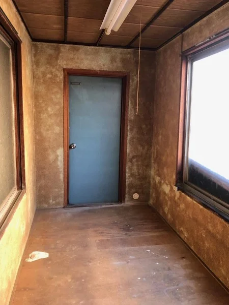 大森のスケルトン店舗物件の内装