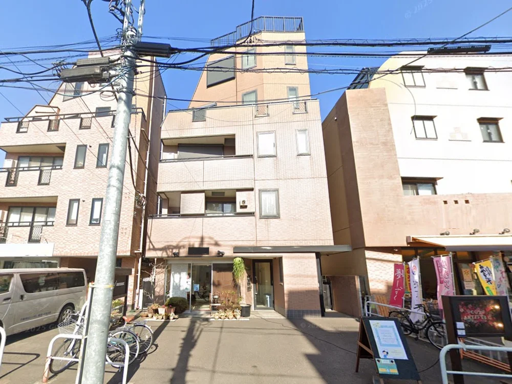 貸店舗(スケルトン)の外観