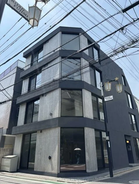 貸店舗(スケルトン)の外観