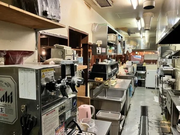 豊田の居抜き店舗の厨房