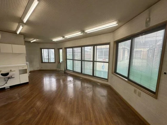 大和の美容室・理容室居抜きの内装