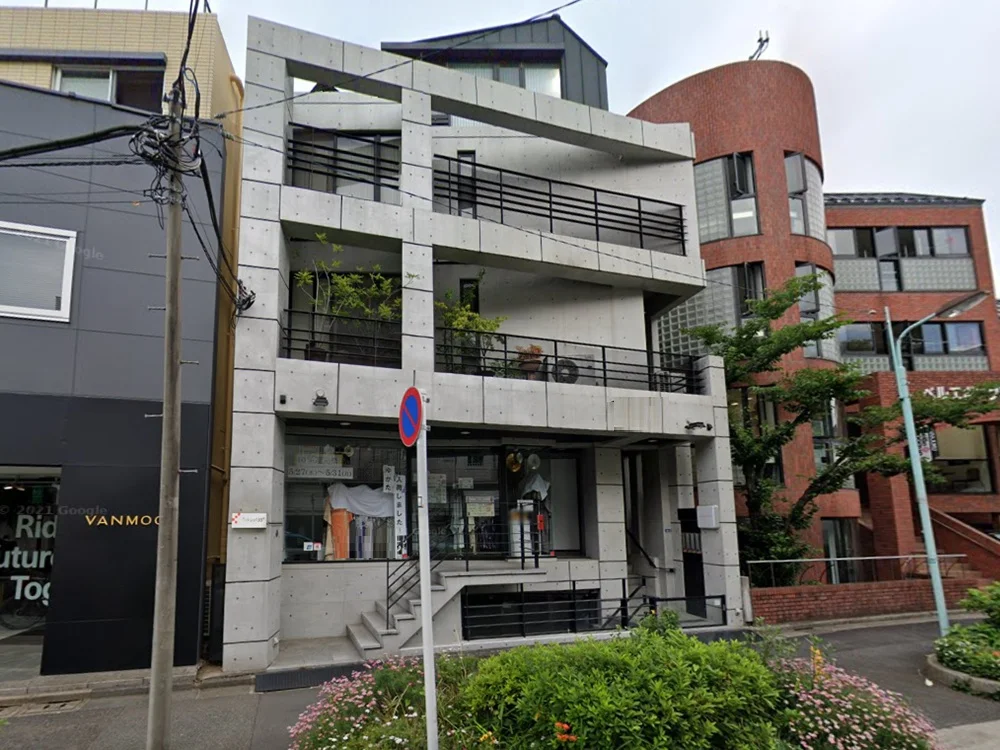 明治神宮前〈原宿〉の美容室・理容室居抜きの外観