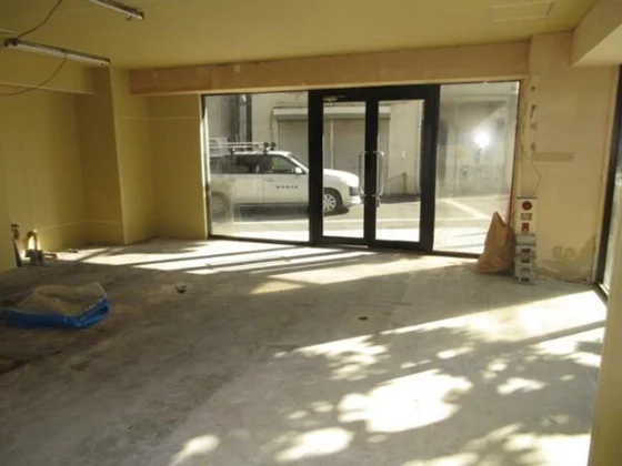 貸店舗(スケルトン)の内装