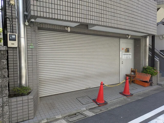 祐天寺の事務所仕様店舗物件の外観