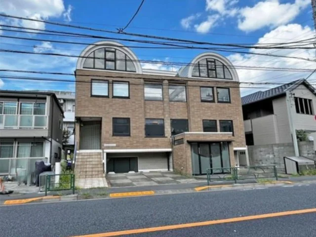 貸店舗(スケルトン)の外観