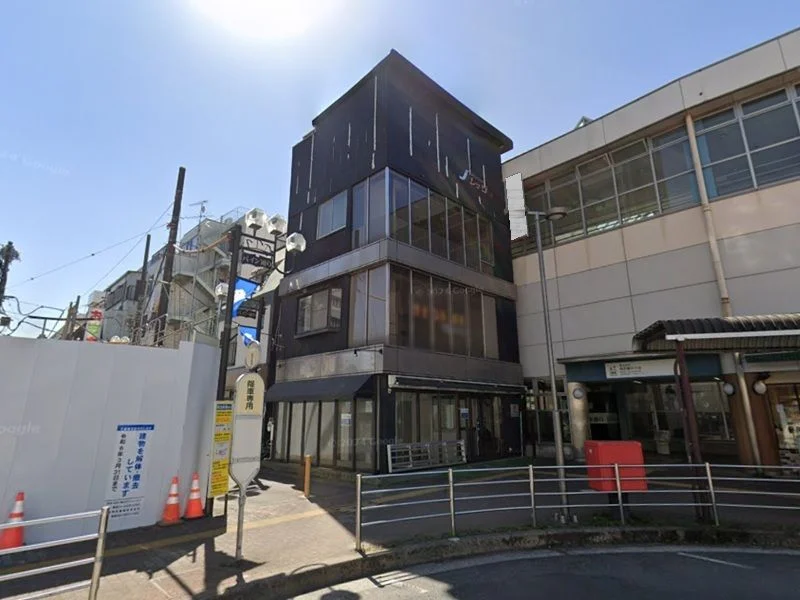 新所沢のスケルトン店舗物件の外観