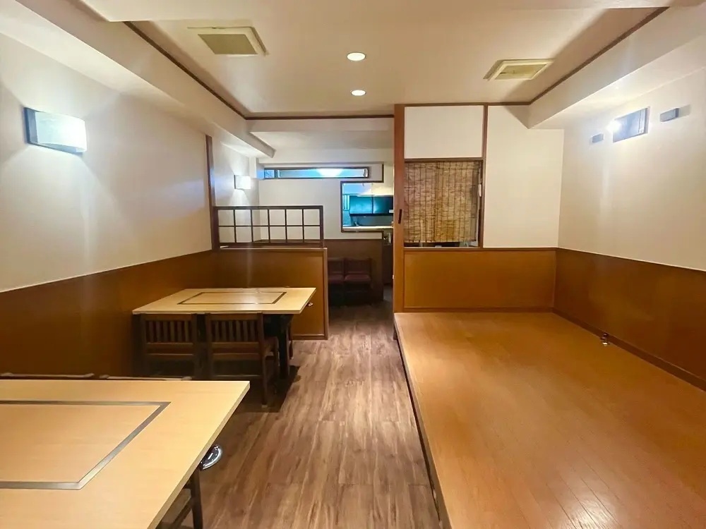 お好み焼きの居抜き物件の内装